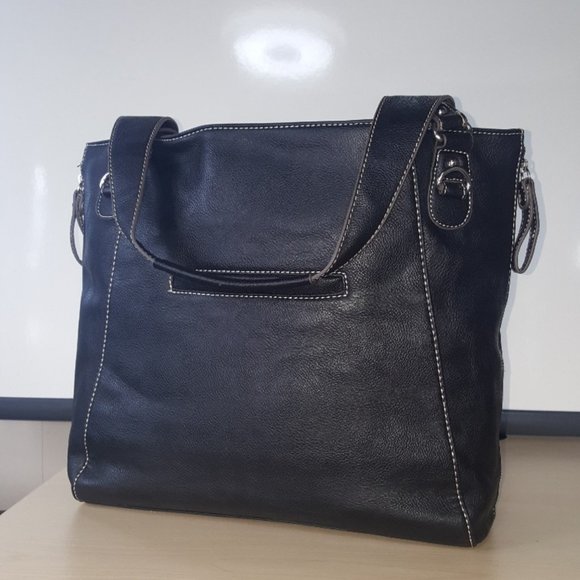 Kenneth Cole Tote - Picture 2 of 4